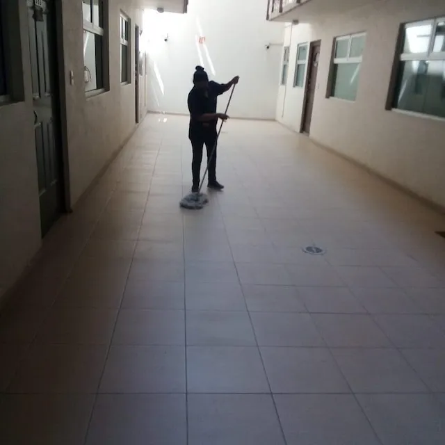 Lavado y Tratamiento para todo Tipo de Pisos